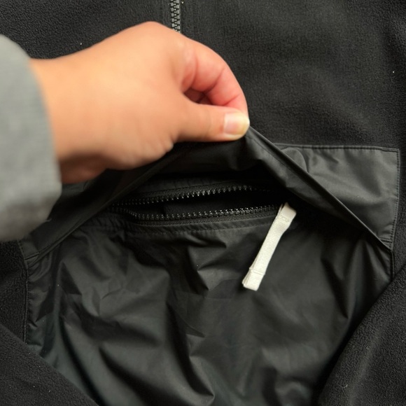 Nike Black Half-Zip Pullover - Picture 3 of 4